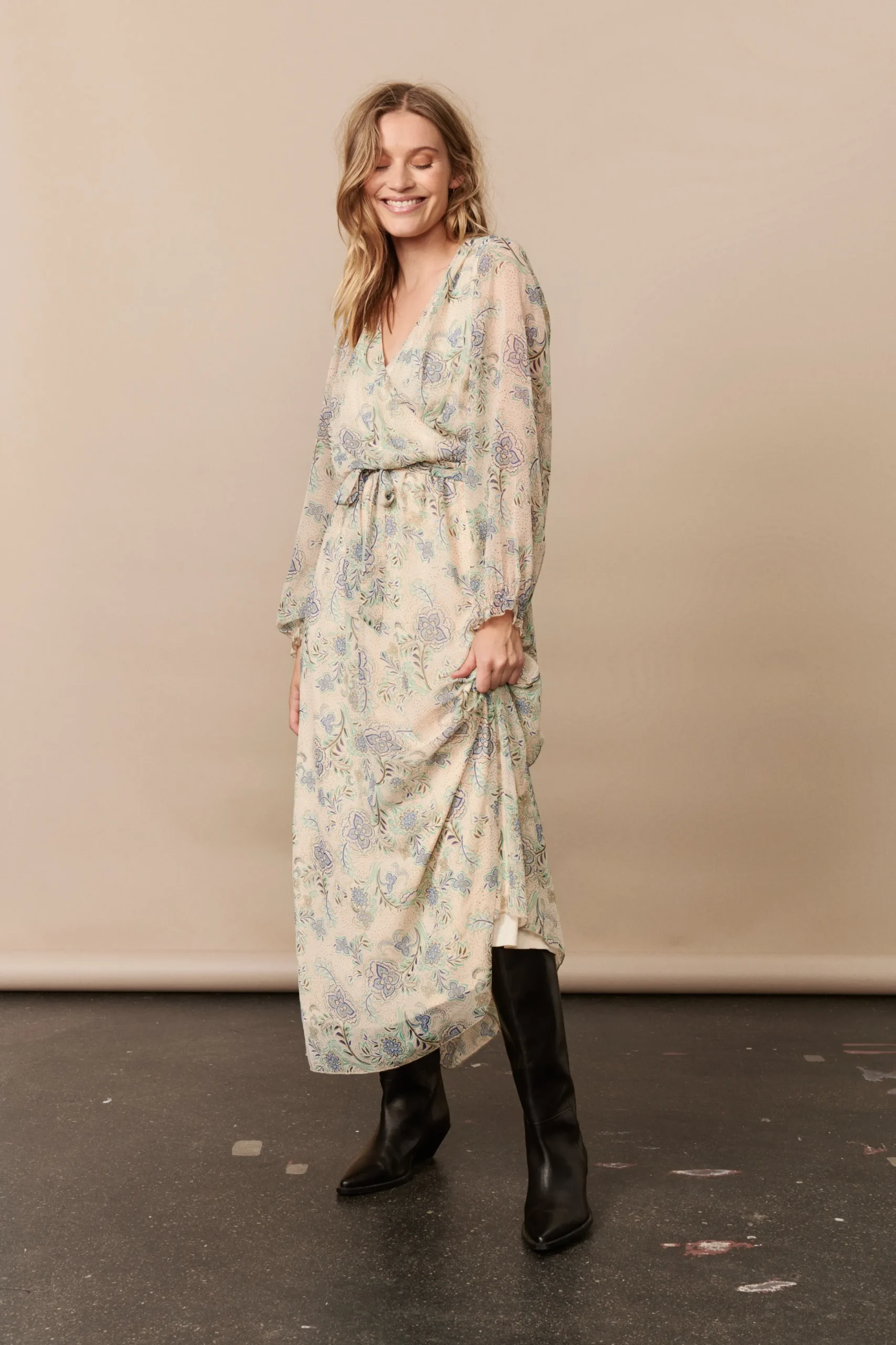 DojaSZ Kleid