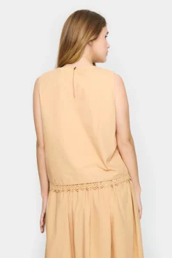 ElvySZ Top