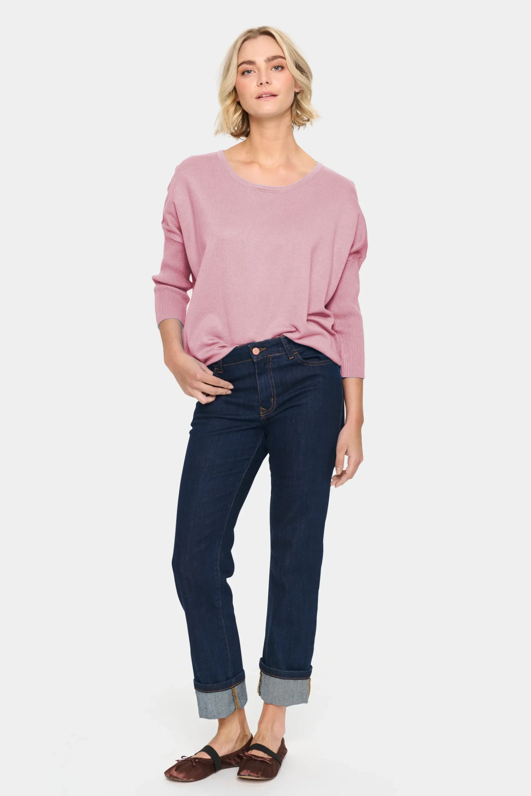 MilaSZ R-Neck Pullover
