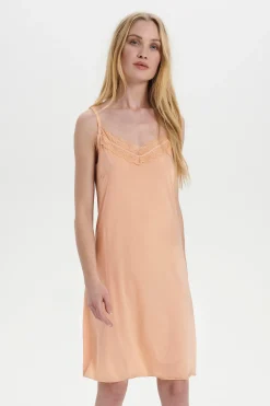 NenaSZ Kleid
