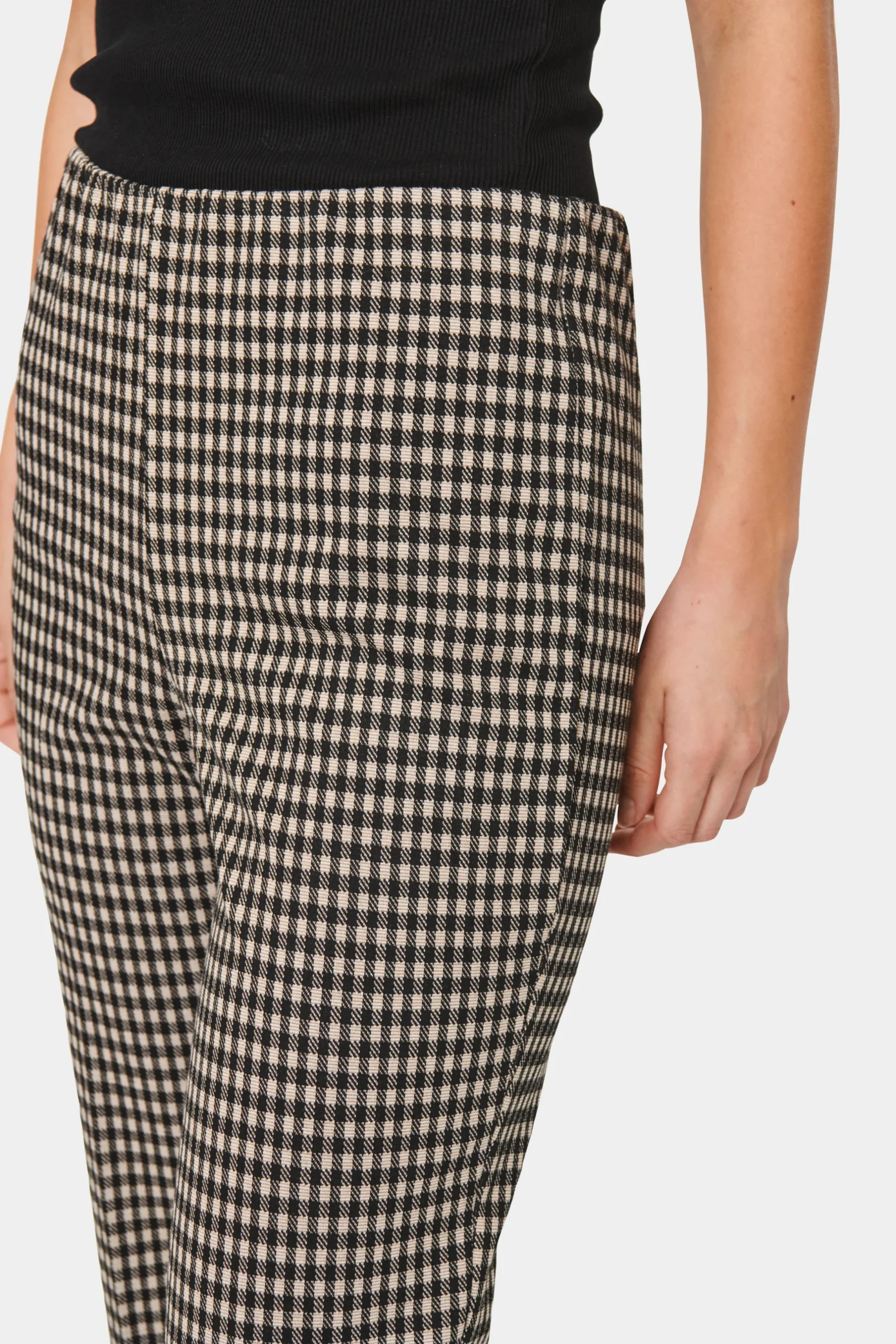 SaleenSZ Hose